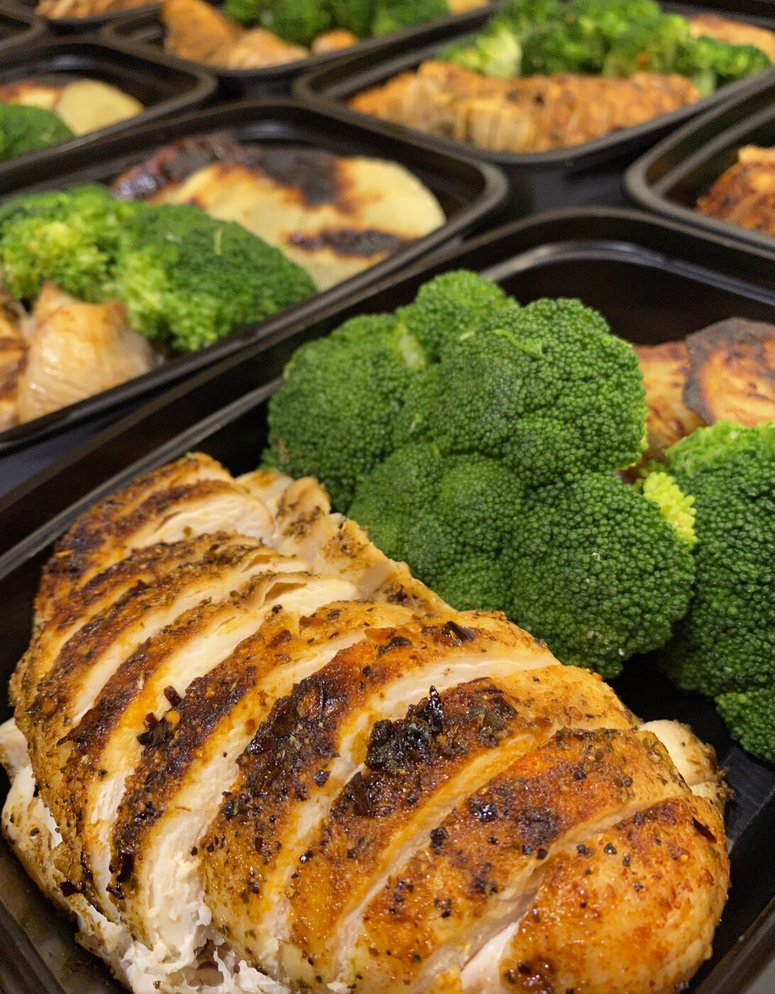 Grilled chicken with roasted yams and broccoli